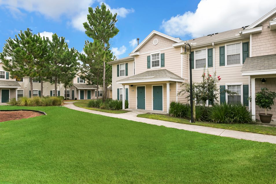 Stone Harbor Apartments