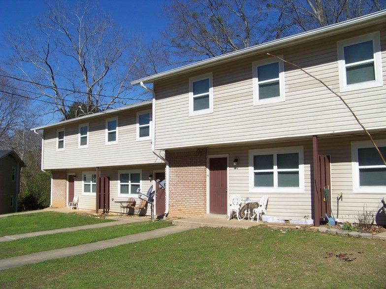 Heflin Oaks Public Housing Apartments