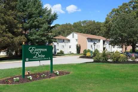 Evergreen Drive Apartments