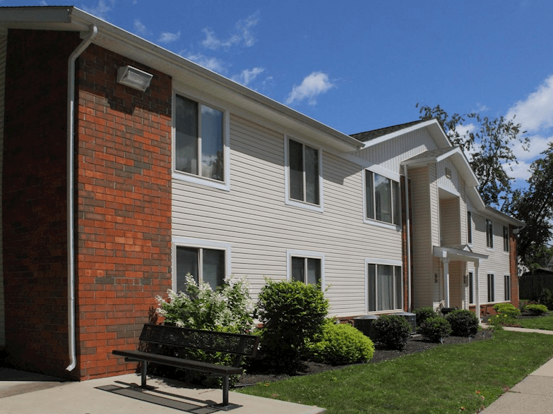 Colonial Village Apartments Newark Oh Apartments Com