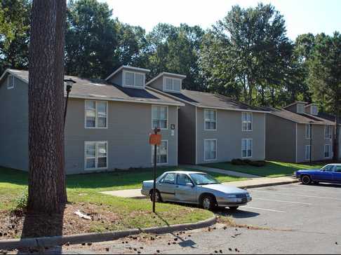 Oakridge Apartments - Affordable Community