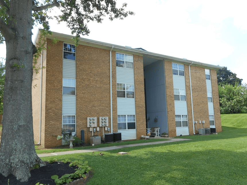 Somerset Village Apartments, 500 Somerset Vlg, Somerset, KY 42501