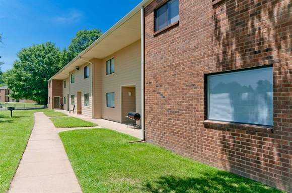 Breezy Point Apartments - Low Income