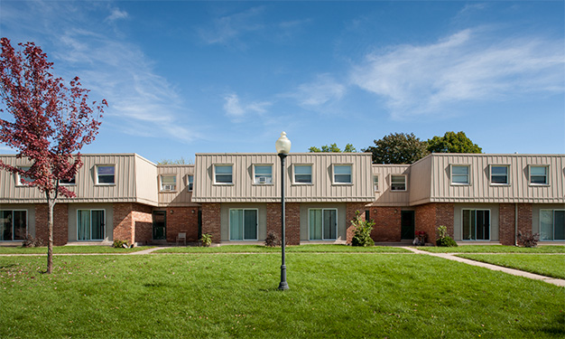 Maplewood Commons - Low Income Apartments