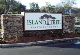 Island Tree Apartments