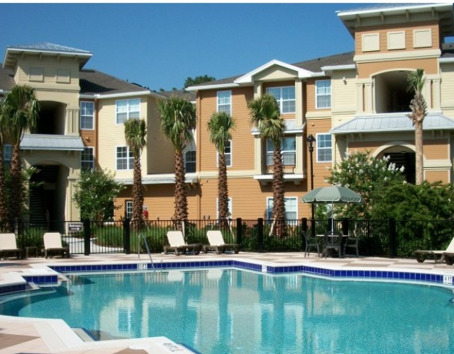 Lakewood Pointe Apartments