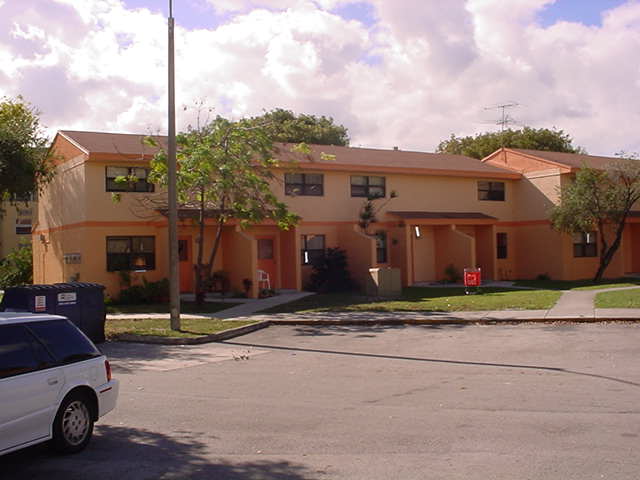 La Esperanza Public Housing Hialeah