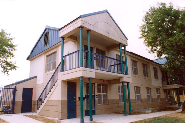 Alazan Apache Courts Apartments