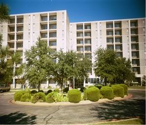 Lakeland Manor - Dallas Low Rent Public Housing Apartments