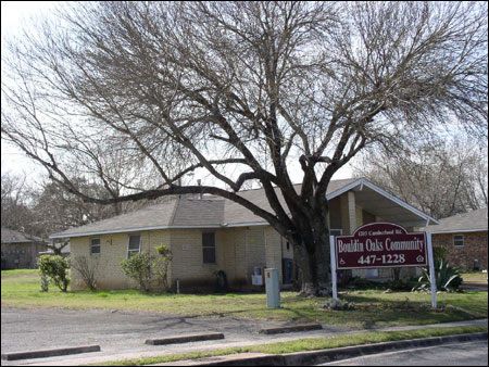 Bouldin Oaks - Austin Low Rent Public Housing Apartments