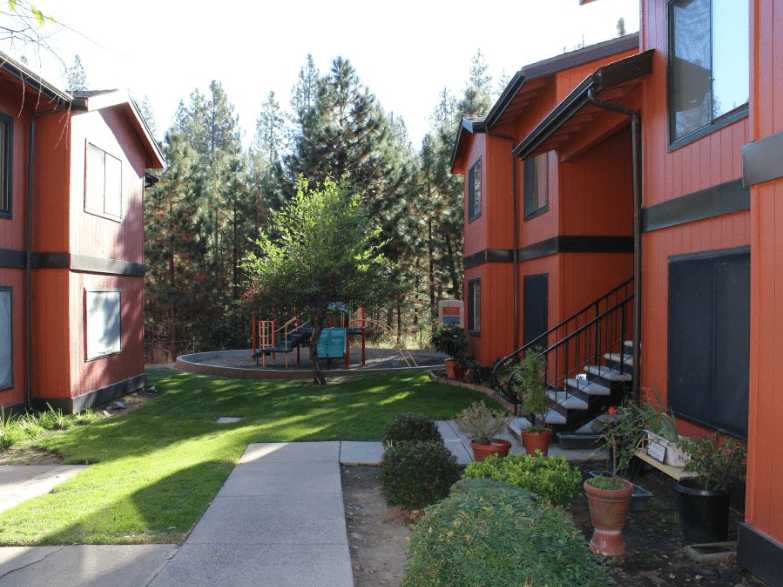 Sierra Meadows Apartments -Arnold