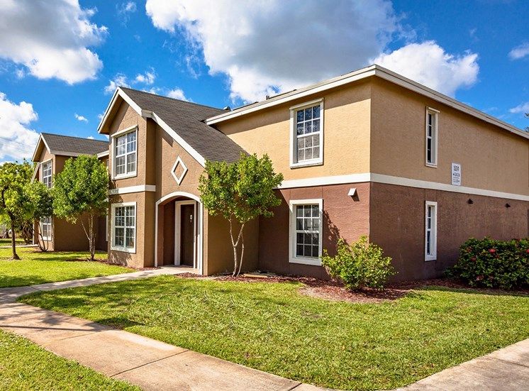 Regency Gardens Apartments - FL