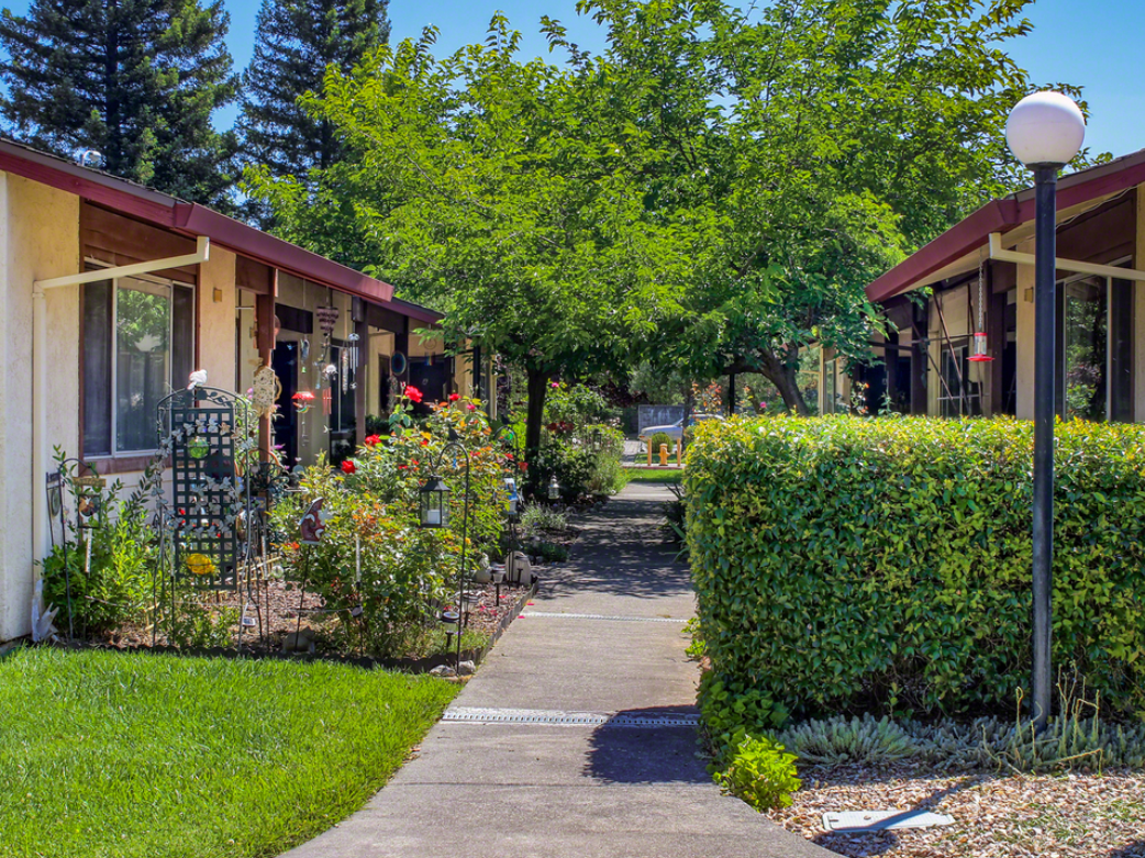 Cloverdale, CA Low Housing