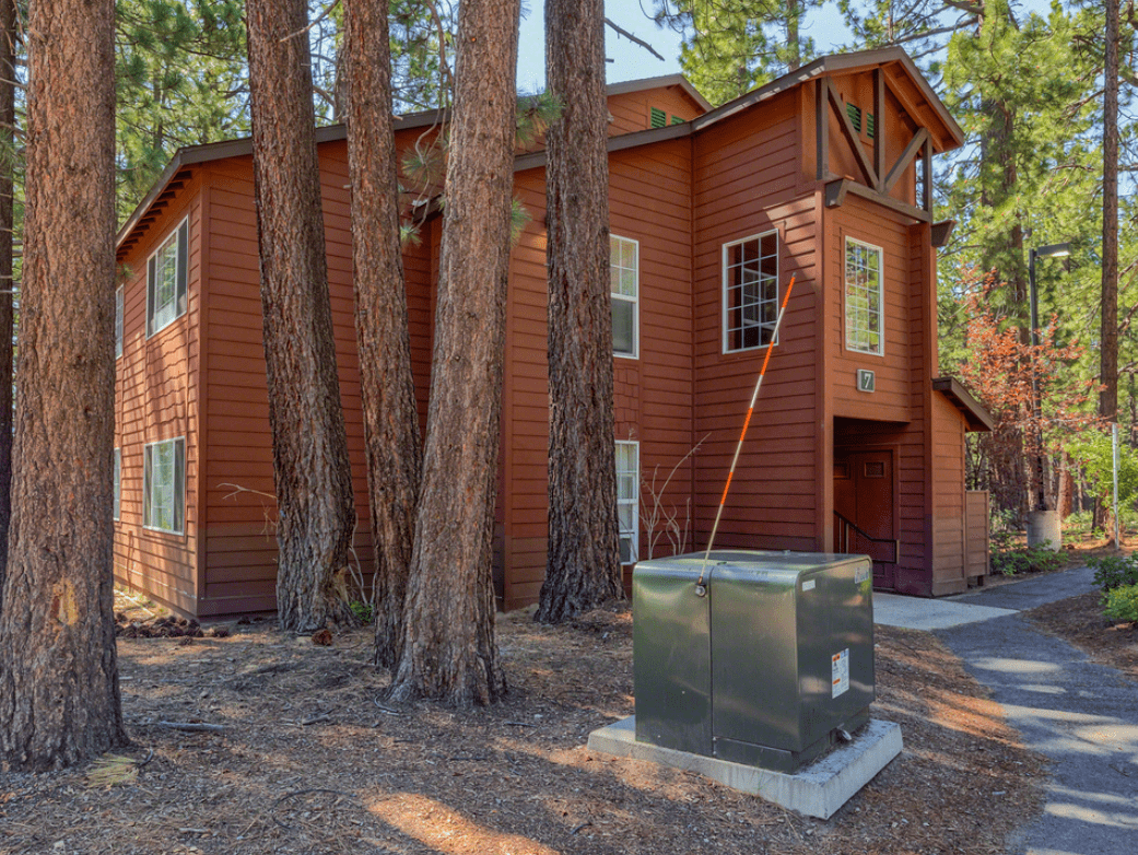 Evergreen-Tahoe Apartments