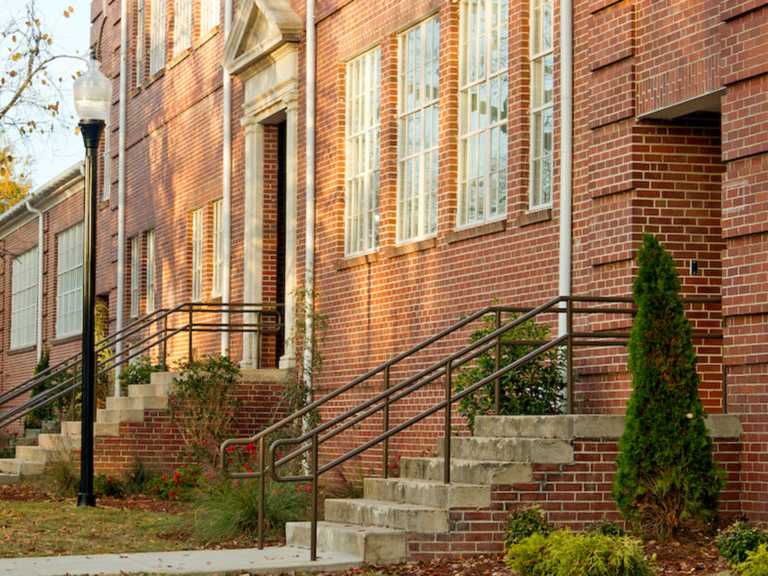 Waynesborough Academy Senior Residences