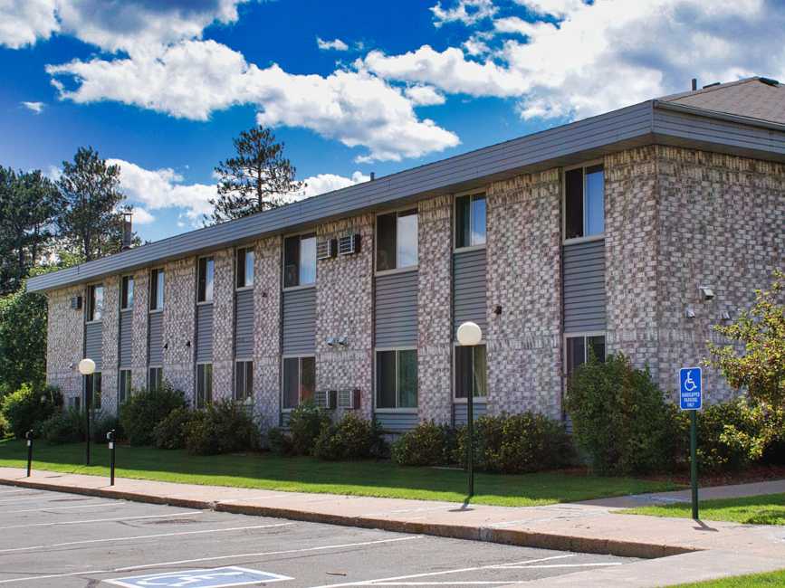 Pine River Square Apartments