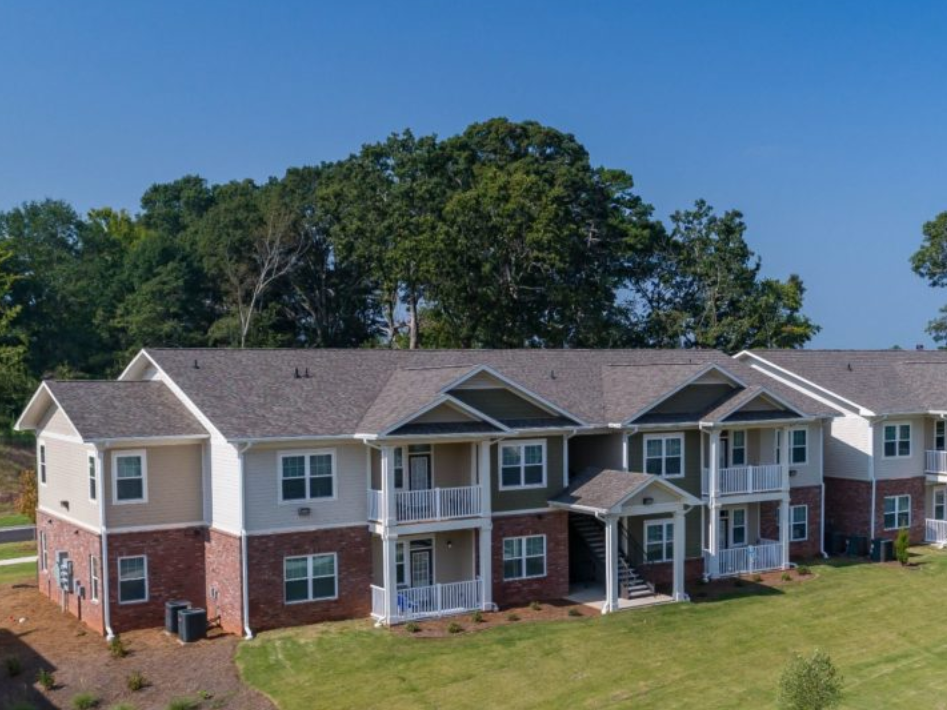 Cornelia, GA Low Housing