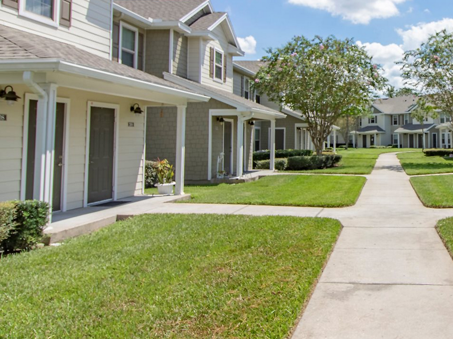 Belle Isle Apartments, 4503 Cove Drive, Orlando, FL 32812