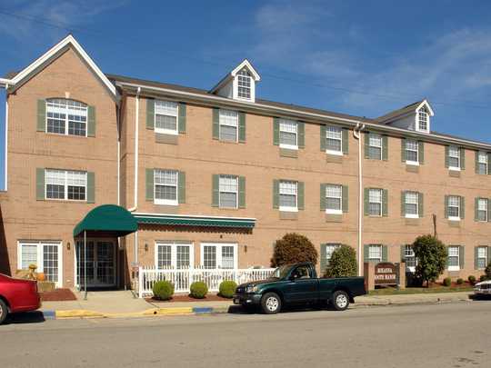 Roxanna Booth Manor - Affordable Senior Housing