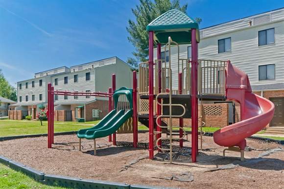 Rolling Hills Apartments - Low Income