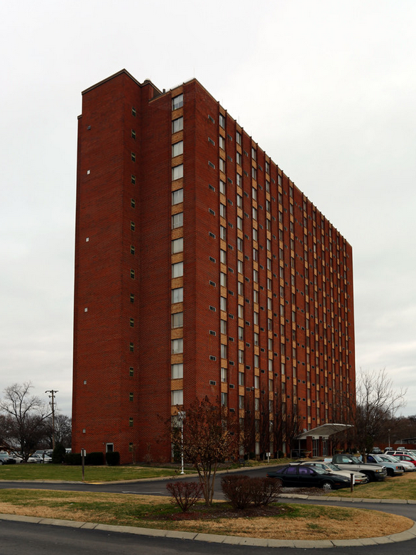 Radnor Towers Apartments Affordable Community 3110 Nolensville Pike Nashville Tn 37211 Publichousing Com