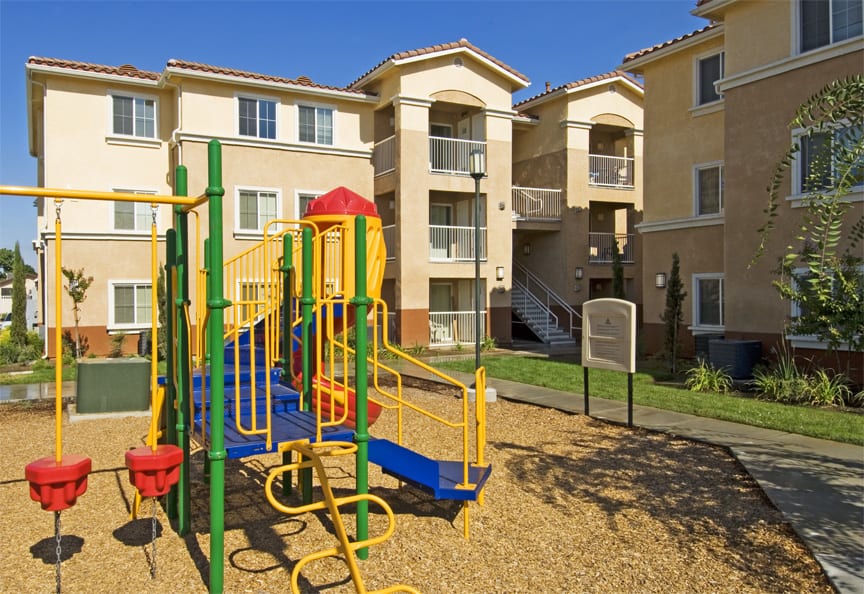 Summercrest Apartments - CA