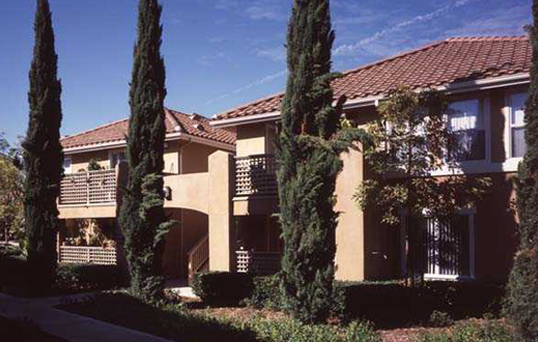 Santa Alicia Apartments